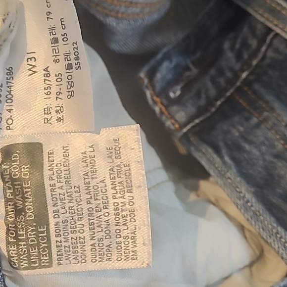LEVIS 501 JEAN SHORTS - Picture 7 of 10
